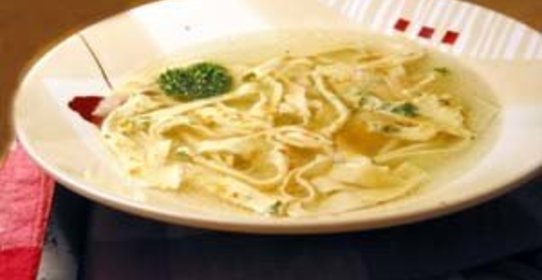 Бульон с сырными блинчиками