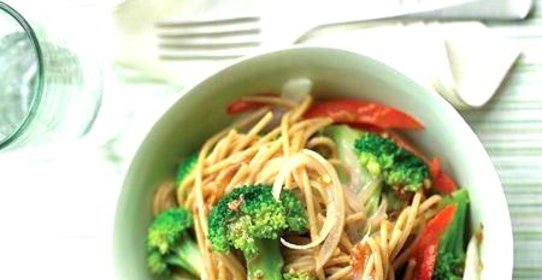 Спагетти с брокколи и болгарским перцем 2