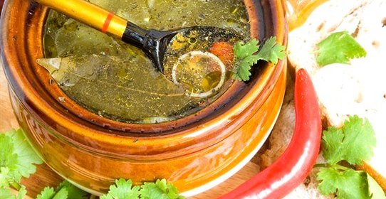 Рассольник с говяжьими почками и щавелем