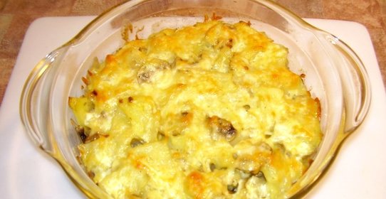 Картофель с шампиньонами и сыром в духовке