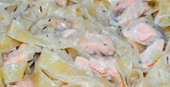 Феттучини со сливочно-рыбным соусом
