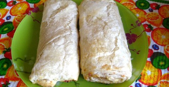 Рулет из бездрожжевого теста