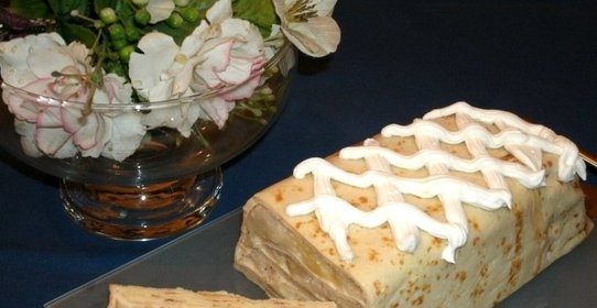 Блинный торт с яблоками