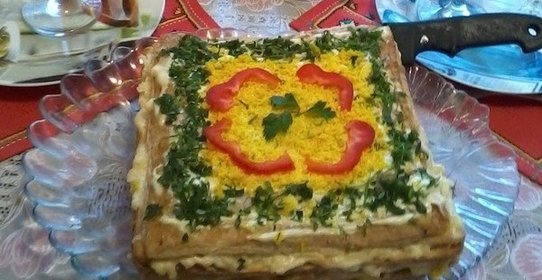 Закусочный торт с семгой