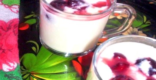 Молочный кисель с ягодами Шарлотт