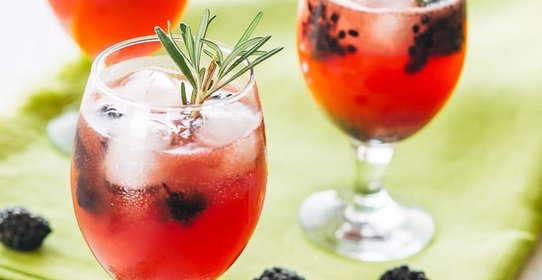 Арбузный лимонад с ежевикой