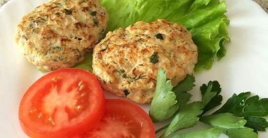 Куриные котлеты с кабачком и зеленью