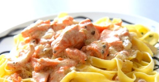 Паста с форелью в сливочном соусе