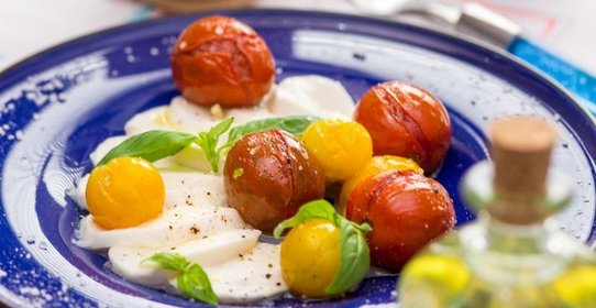 Рыба жаренная по- северорусски под клюквенным соком с медом