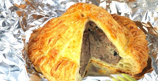 Пирожок с говядиной