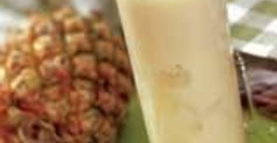 Коктейль из ананаса и кокоса