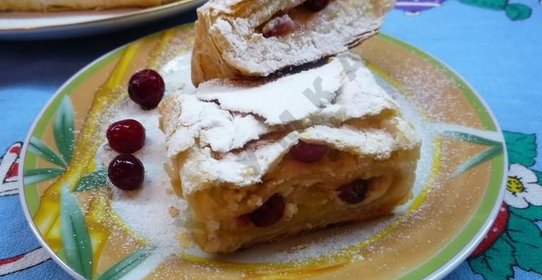 Штрудель с творожной начинкой