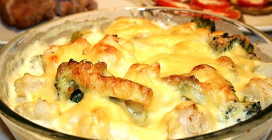 Цветная капуста, запеченная под соусом
