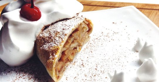 Штрудель яблочный