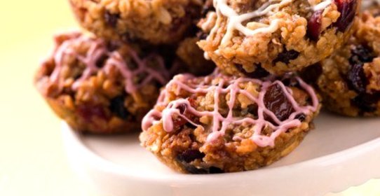 Овсяное печенье с вишней