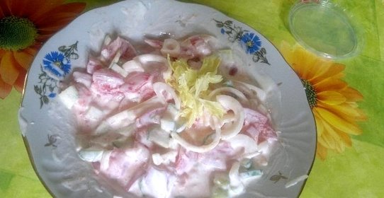 Овощной салат со сметаной