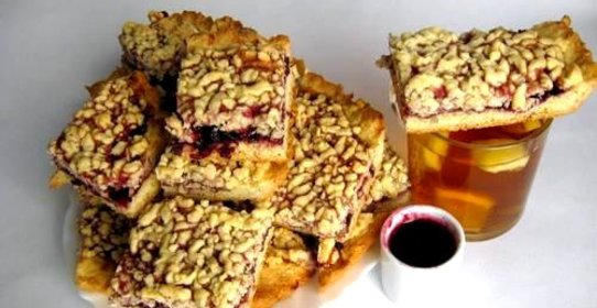 Тертый пирог с джемом