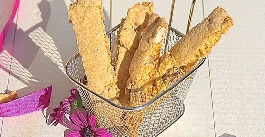 Миндальное печенье с бобами тонка