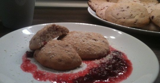 Печенье с брусникой