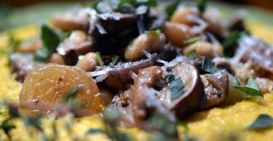 Рагу из тыквы с вешенками и лечо