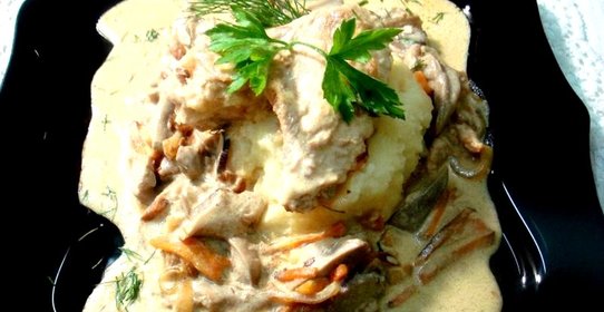 Грибное рагу с крылышками