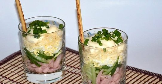 Салат-коктейль с ветчиной