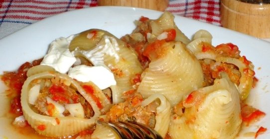 Говядина с кабачками и помидорами