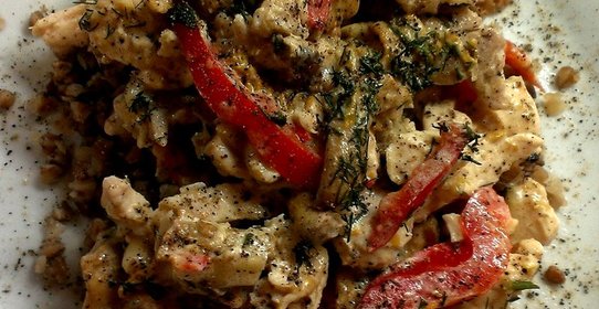 Курица по‑строгановски с лисичками