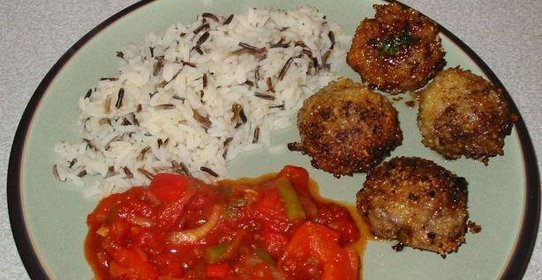 Мясные шарики в томатном соусе