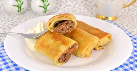 Блинчики с сердцем и плавленным сыром