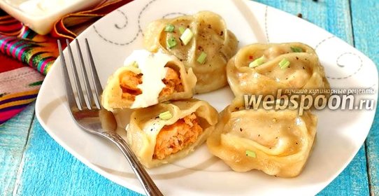 Манты с куриным фаршем и паприкой