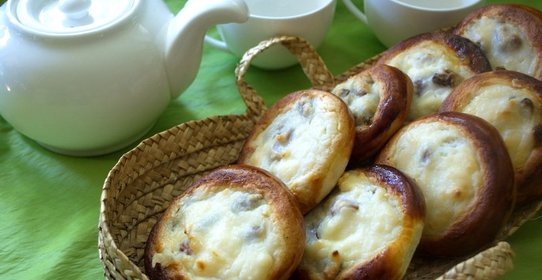 Ватрушки с творогом из дрожжевого теста