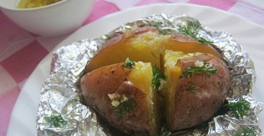 Картофель запеченный в фольге
