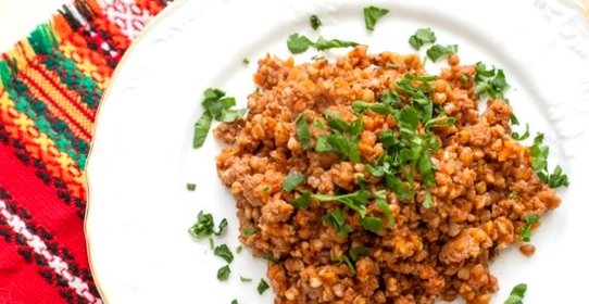 Гречка, томленная со свининой