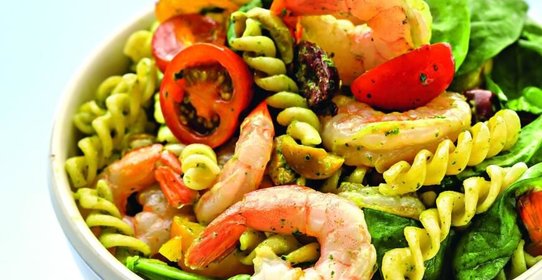 Салат из фузилли с креветками