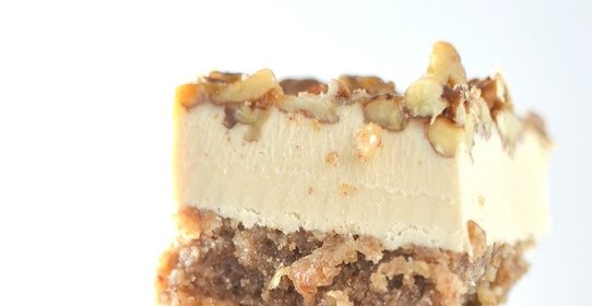 Творожный торт с орехами