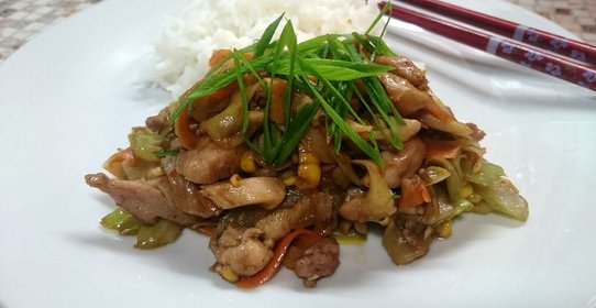 Курица с овощами по‑китайски
