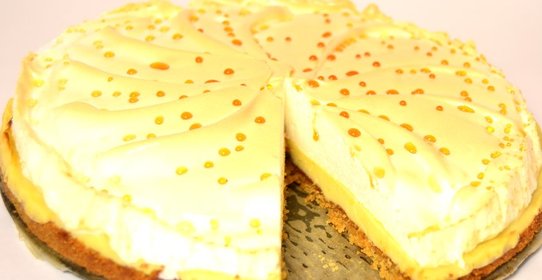 Лимонный пирог с воздушным безе