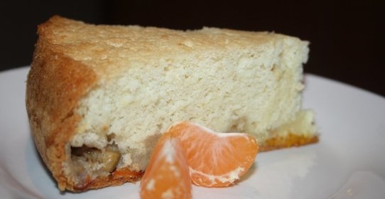 Пирог с осенними фруктами в мультиварке