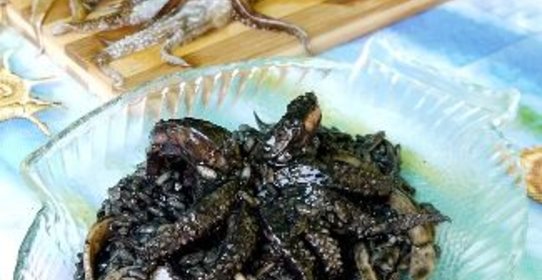 Ризотто с чернилами каракатицы