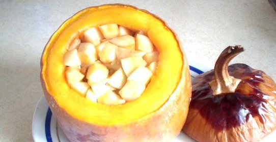 Тыква с яблоками и рисом