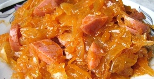 Солянка из капусты с сосиской в мультиварке