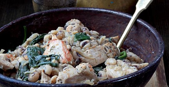 Рагу из цесарки с фасолью и шпинатом