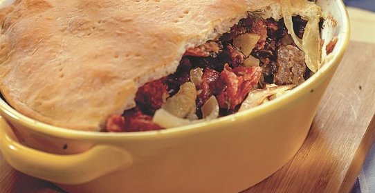 Пирог с говядиной и почками