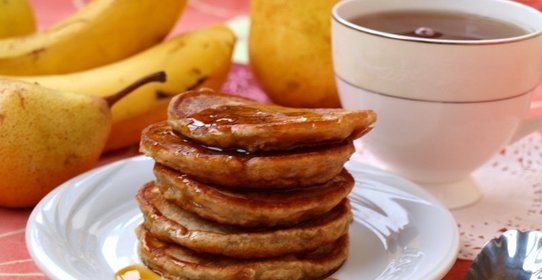 Оладьи с грушами и бананом