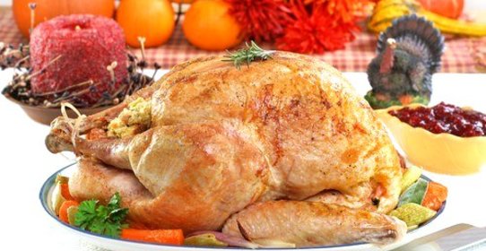 Жареная индейка с овощами в белом вине