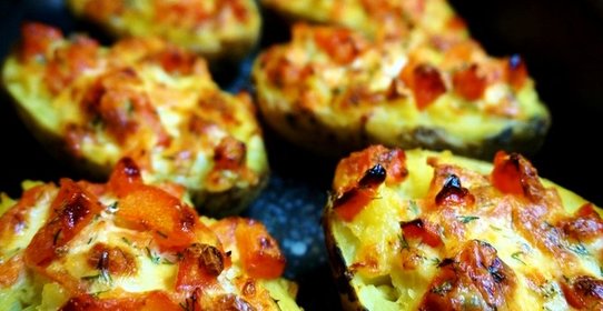 Крошка-картошка дома в духовке