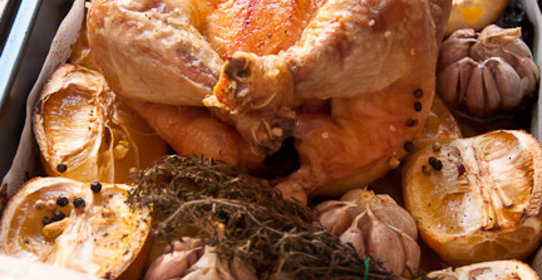 Курица с лимонно-чесночным соусом