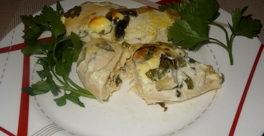 Куриная грудка в винном маринаде и грибами