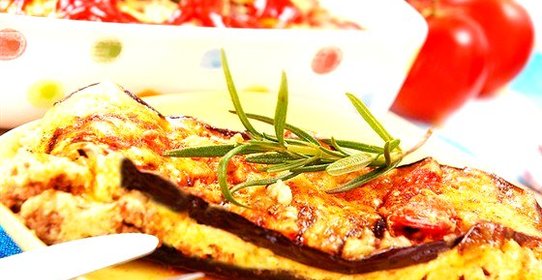 Мусака с твердым сыром